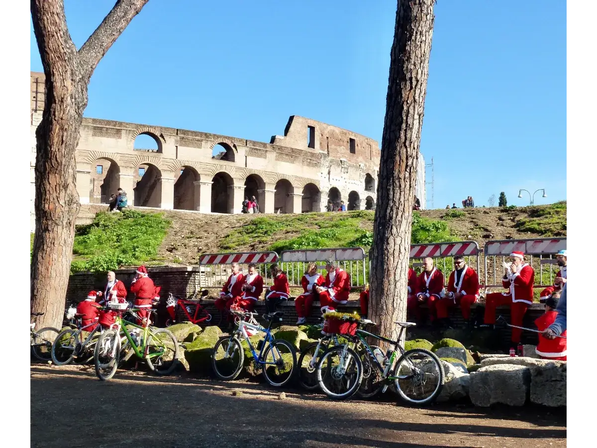 Tourist Christmas Tree Ornaments From Around The World