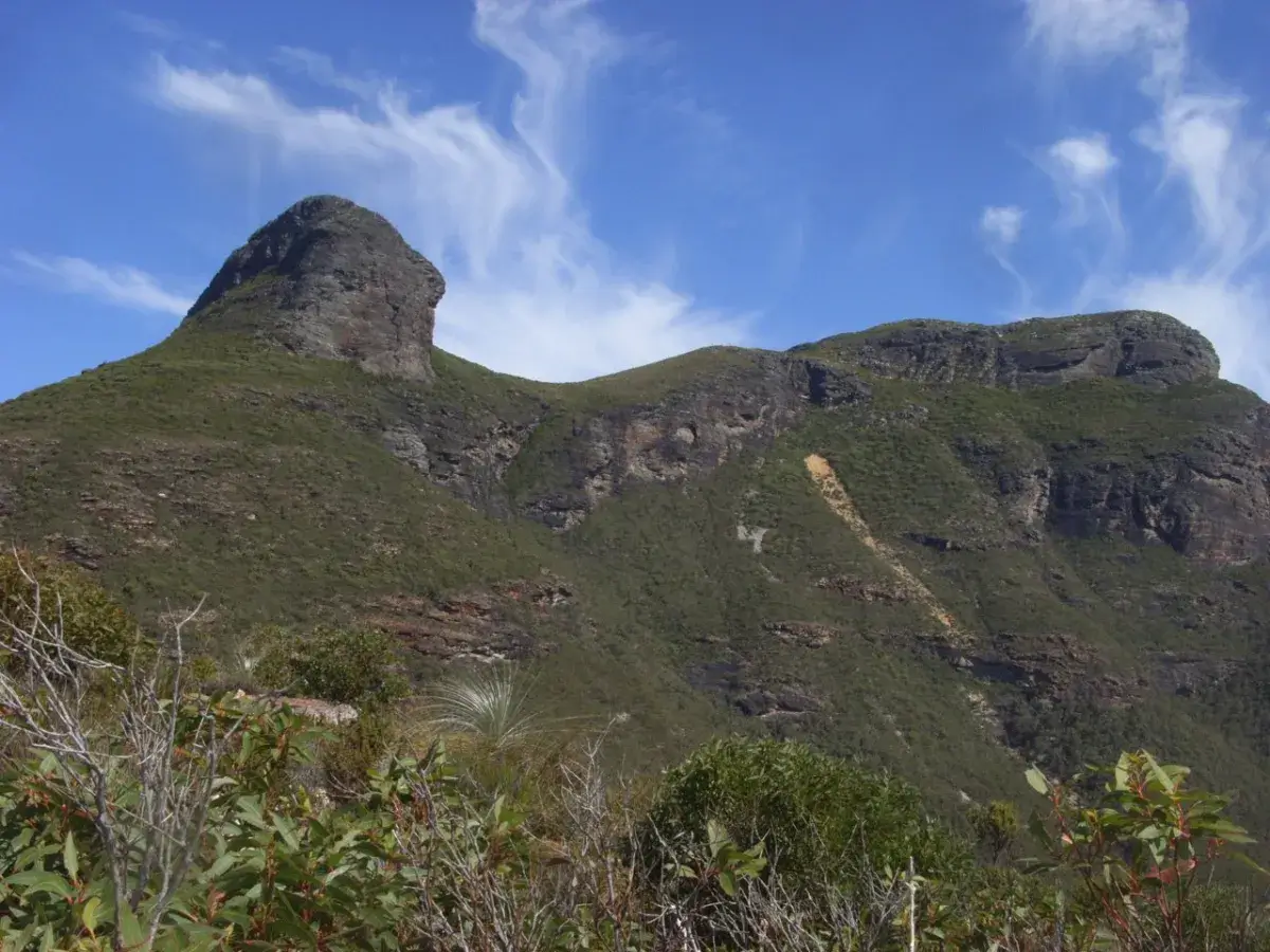 How long does it take to climb Bluff Knoll?